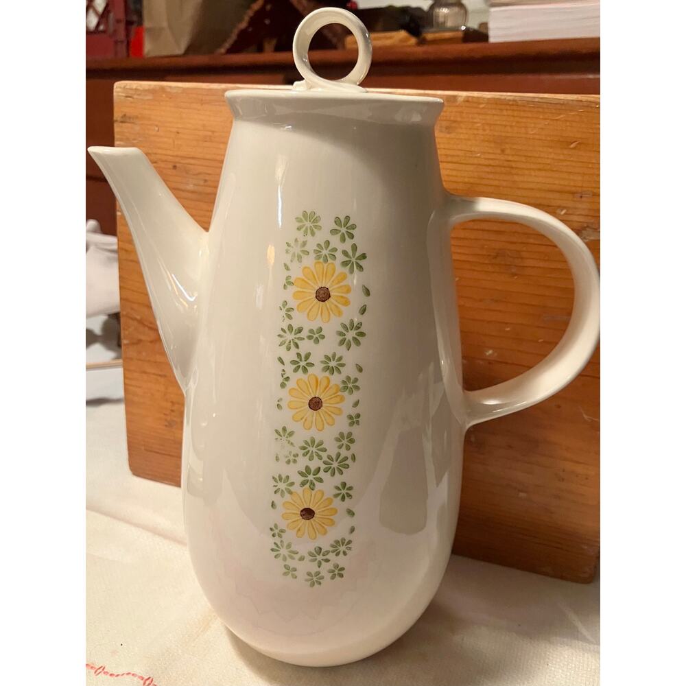 Vintage Ceramic Coffee Pot • 11” Tall • 1950s Floral Daisies • Unmarked